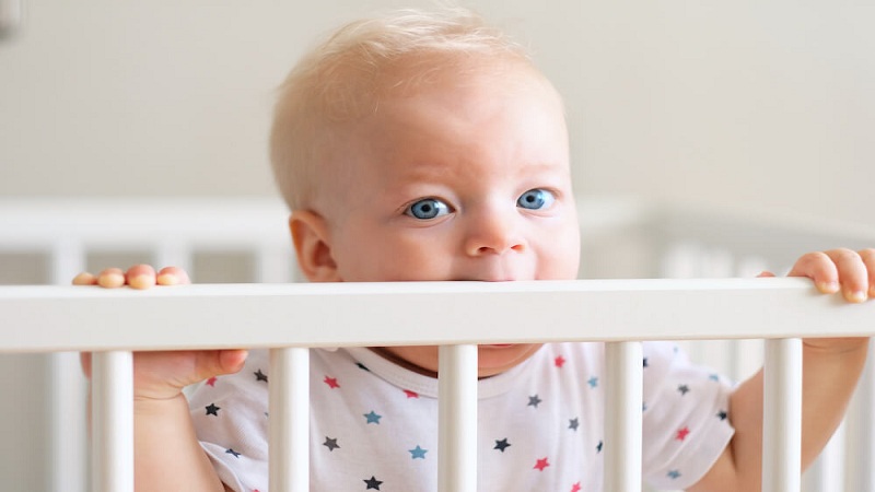 What Should The Baby’s Crib Mattress Be Like?