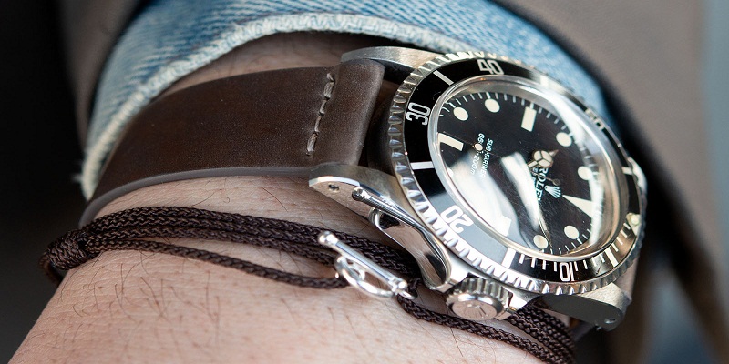Get Extraordinary Heights of Durability & Style with Rolex Submariner