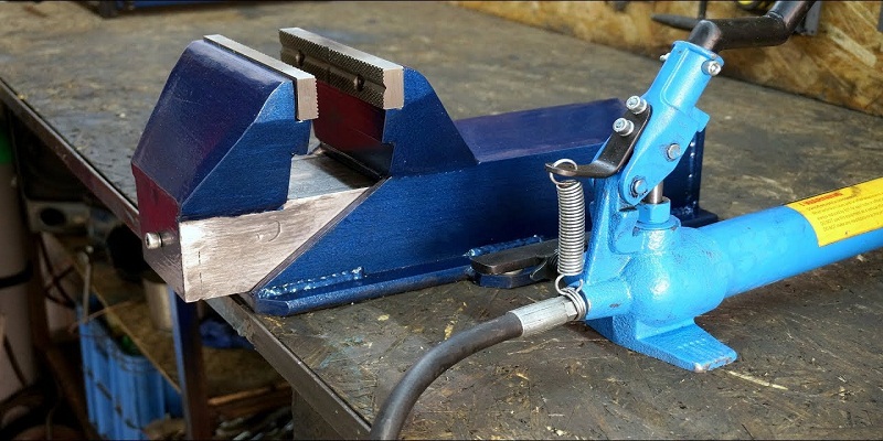 What Do I Consider When I Want To Buy A Bench Vise?
