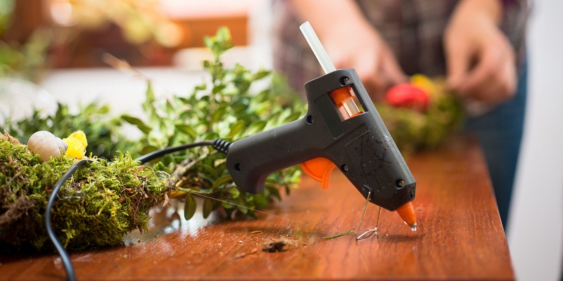 How to Find the Best Hot Glue Gun on the Market?